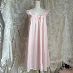 Vintage 1960's-1970's Pink Lace Trim George Hatab Sleeping Dress